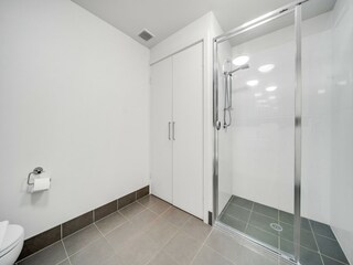 Apartment Welt Features 14