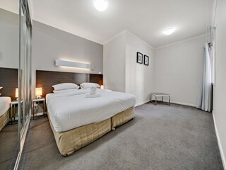 Apartment Welt Features 16