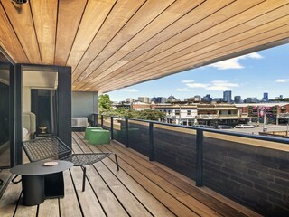 Apartment Melbourne Outdoor Recording 2