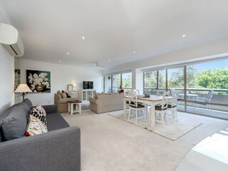 Apartment Welt Features 1