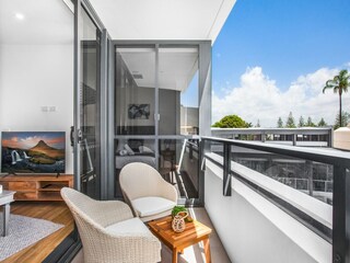 Apartment Broadbeach Outdoor Recording 3