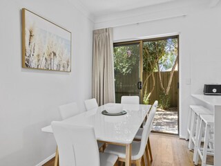 Apartment Welt Features 8