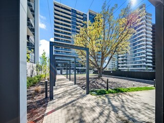 Apartment Welt Outdoor Recording 4