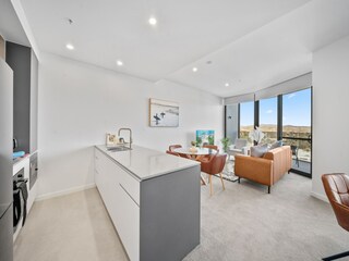 Apartment Welt Features 13