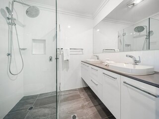 Apartment Welt Features 8