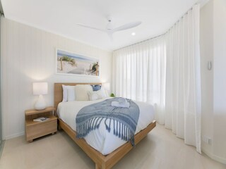 Apartment Broadbeach Features 10
