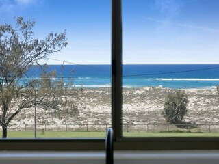 Apartment Broadbeach Outdoor Recording 7
