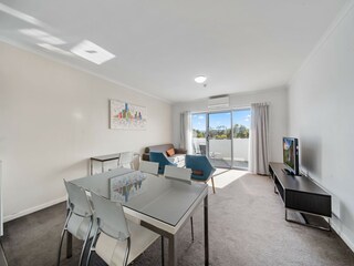 Apartment Welt Features 13