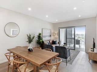 Apartment Welt Features 13
