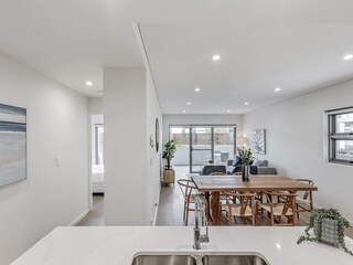 Apartment Welt Features 8