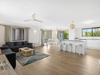 Apartment Welt Features 13