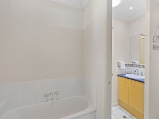 Apartment Sunshine Beach Features 14