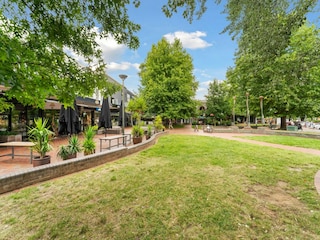 Apartment Welt Outdoor Recording 3