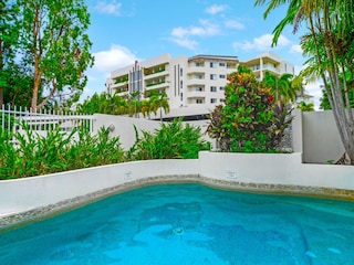 Apartment Trinity Beach Outdoor Recording 5