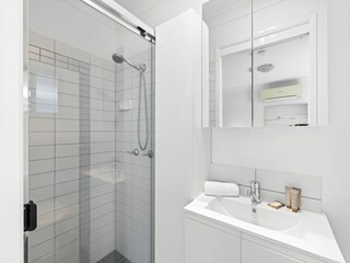 Apartment Welt Features 21