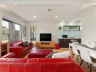 Apartment Welt Features 13