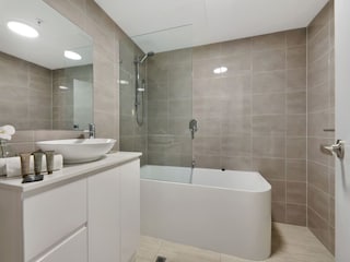 Apartment Broadbeach Features 19