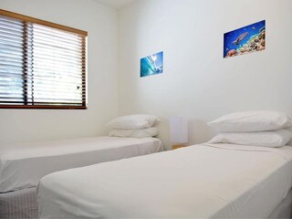 Apartment Trinity Beach Features 15