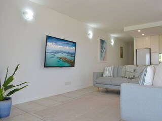 Apartment Trinity Beach Features 9