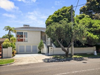 Apartment Welt Outdoor Recording 5