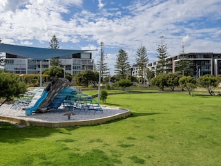 Apartment Perth Environment 32