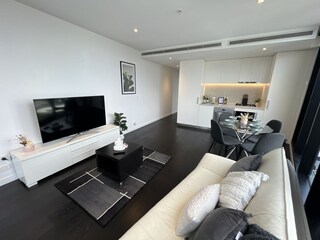 Apartment Welt Features 9