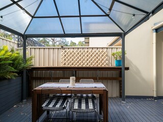 Apartment Welt Outdoor Recording 1