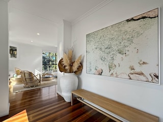 Apartment Welt Features 28
