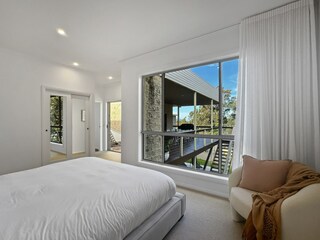 Apartment Welt Features 16