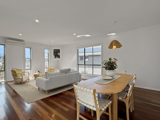Apartment Welt Features 18
