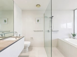 Apartment Broadbeach Features 21