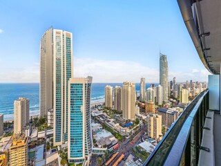 Apartment Broadbeach Outdoor Recording 8