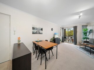 Apartment Welt Features 9