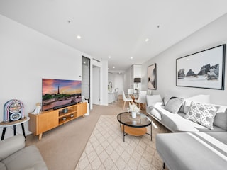 Apartment Welt Features 26