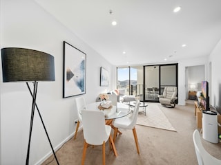 Apartment Welt Features 16