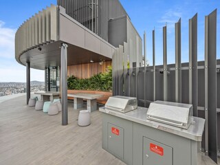 Apartment Welt Outdoor Recording 3