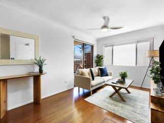 Apartment Broadbeach Features 16