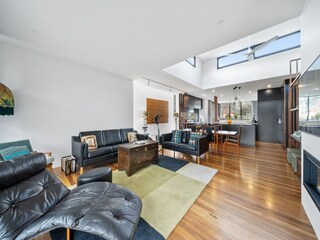 Apartment Welt Features 17