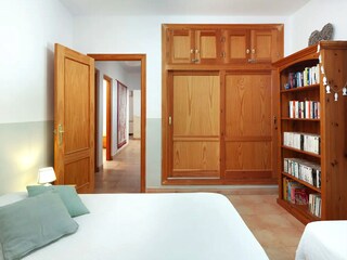Schlafzimmer mit 3 Einzelbetten