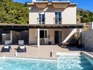 die Südwestseite der Villa