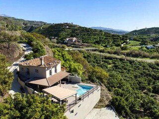 das Haus mit Blick in die Umgebung