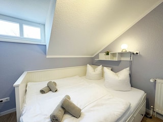 2. Schlafzimmer mit Kojenbett