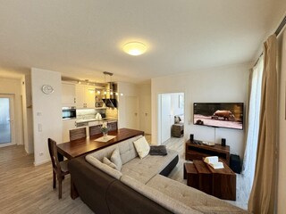 gemütliche Couch lädt zum Verweilen ein