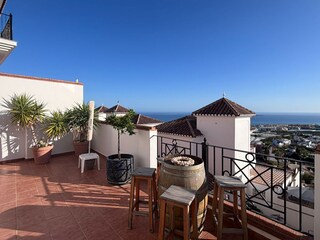 viele Sitzplätze auf den Terrassen