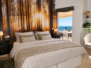 das Masterbedroom im Obergeschoß mit Klimaanlage