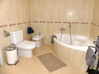 Ansicht Bad 2 im Untergeschoß