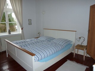 Wohnung 2 - Schlafzimmer