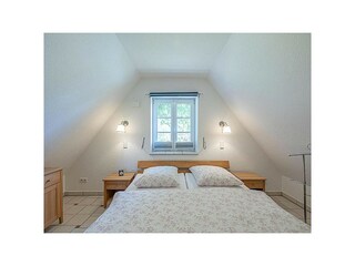 1. Schlafzimmer DG