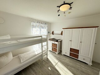 Auch ein Wickeltisch ist vorhanden