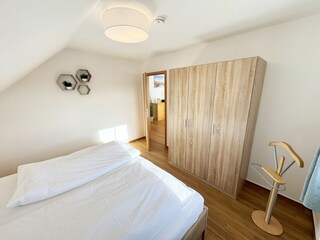 1. Schlafzimmer mit Doppelbett